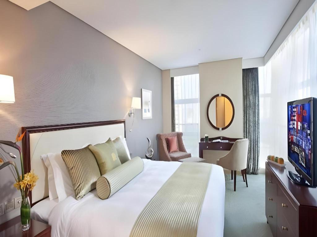 Regal Plaza Hotel & Residence Waigaoqiao Shanghaj Zewnętrze zdjęcie