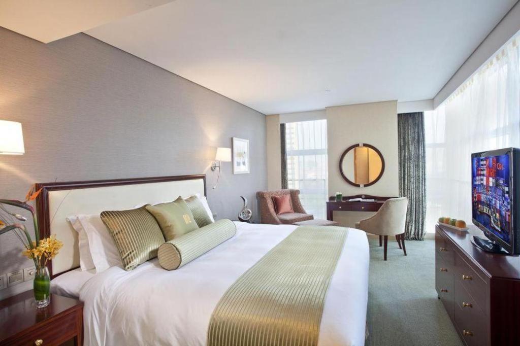 Regal Plaza Hotel & Residence Waigaoqiao Shanghaj Zewnętrze zdjęcie