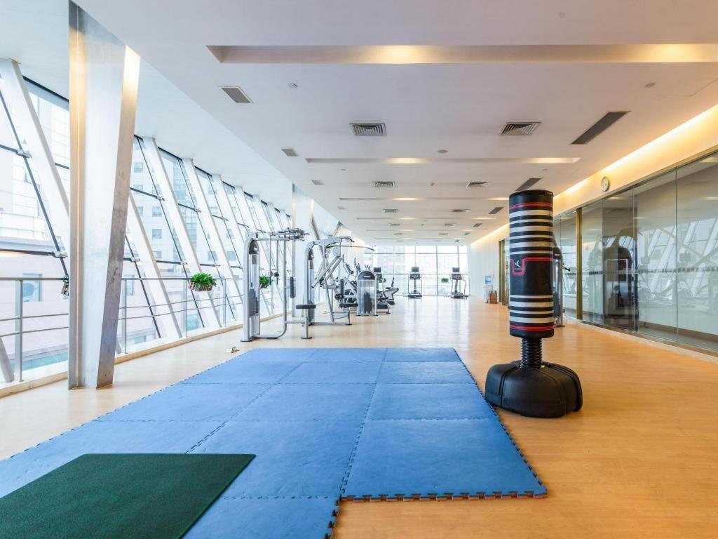 Regal Plaza Hotel & Residence Waigaoqiao Shanghaj Zewnętrze zdjęcie